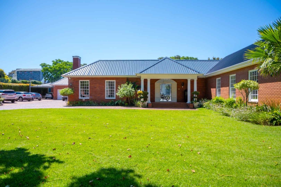 5 Bedroom Property for Sale in Walmer Eastern Cape